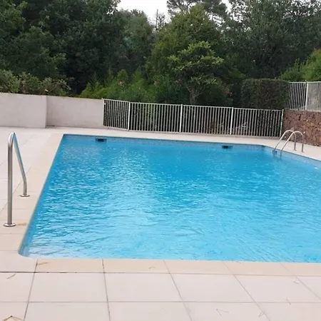 Les Ecureuils Lägenhet Saint-Raphaël