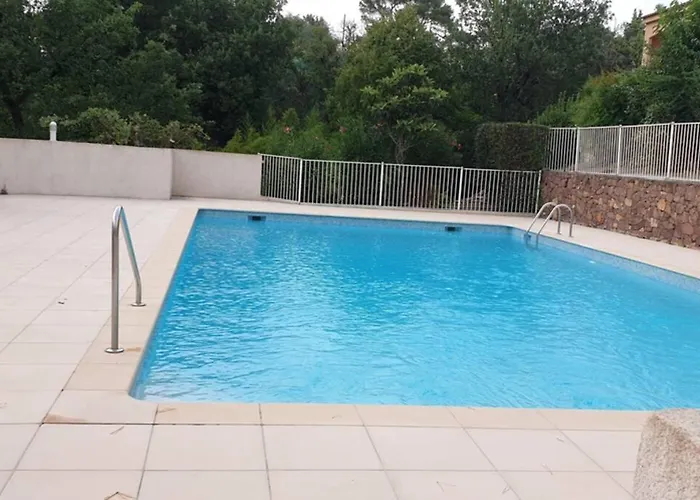 Les Ecureuils Apartmán Saint-Raphaël